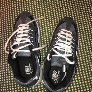 Brand new never been worn athletic shoe